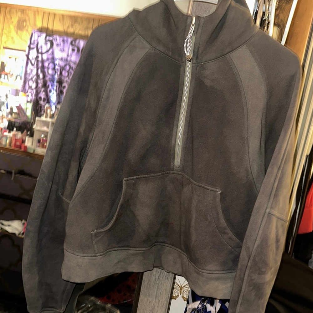 Lululemon Half-Zip Scuba cropped tie dye looking